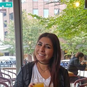 Meet your Posher, Vanessa